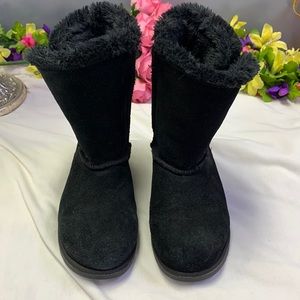 SO Black Slip on Black Boots